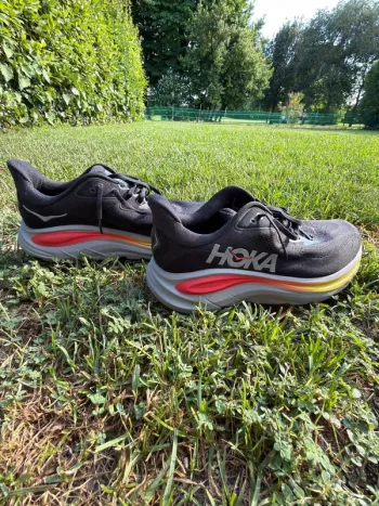 Käytetty Hoka Hora Running Shoes size 44 bike