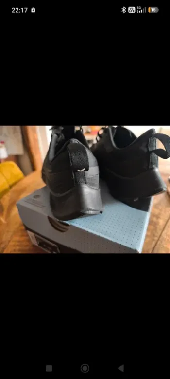 Pegasus Nike Air Zoom 37 Shield bike usato — immagine 4 di 11