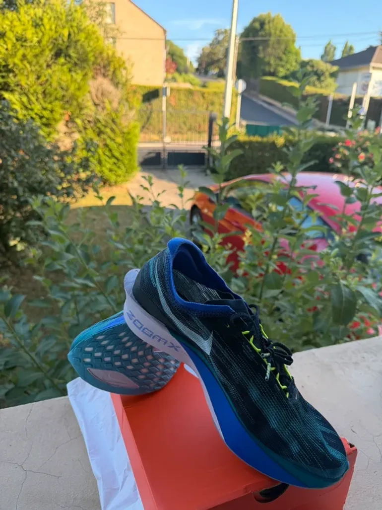 Nike ZoomX Streakfly bike d'occasion — image 3 sur 3