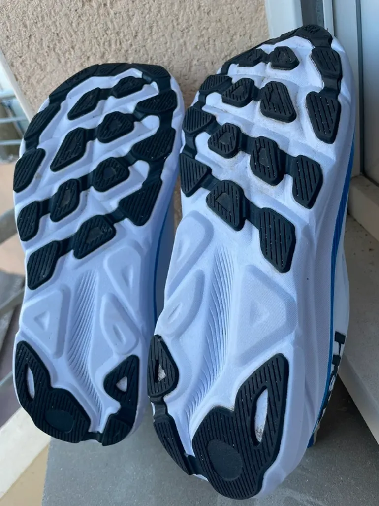 Hoka Clifton 9 bike usato — immagine 4 di 5