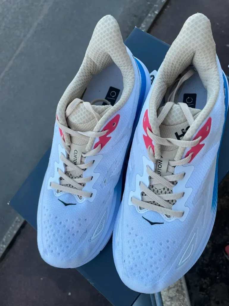 Hoka Clifton 9 bike usato — immagine 3 di 5