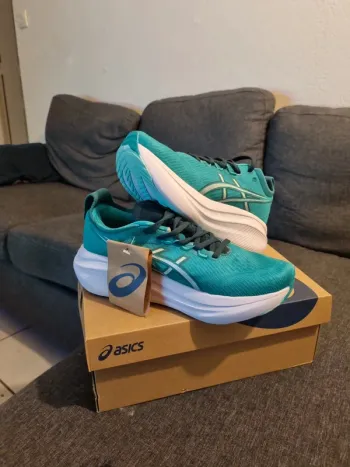Used Asics Gel Nimbus 27 bike — image 2 of 6