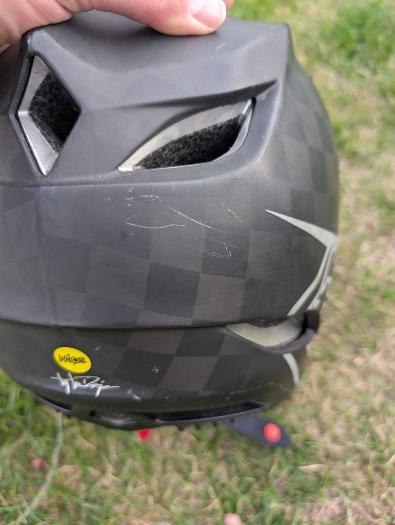 Gebrauchtes Troy Lee Designs D4 Carbon Helmet bike — Bild 2 von 3
