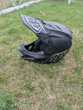Gebrauchtes Troy Lee Designs D4 Carbon Helmet bike