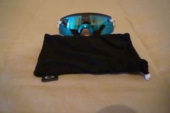 Used Oakley Cycling Glasses 2024 bike — image 3 of 4