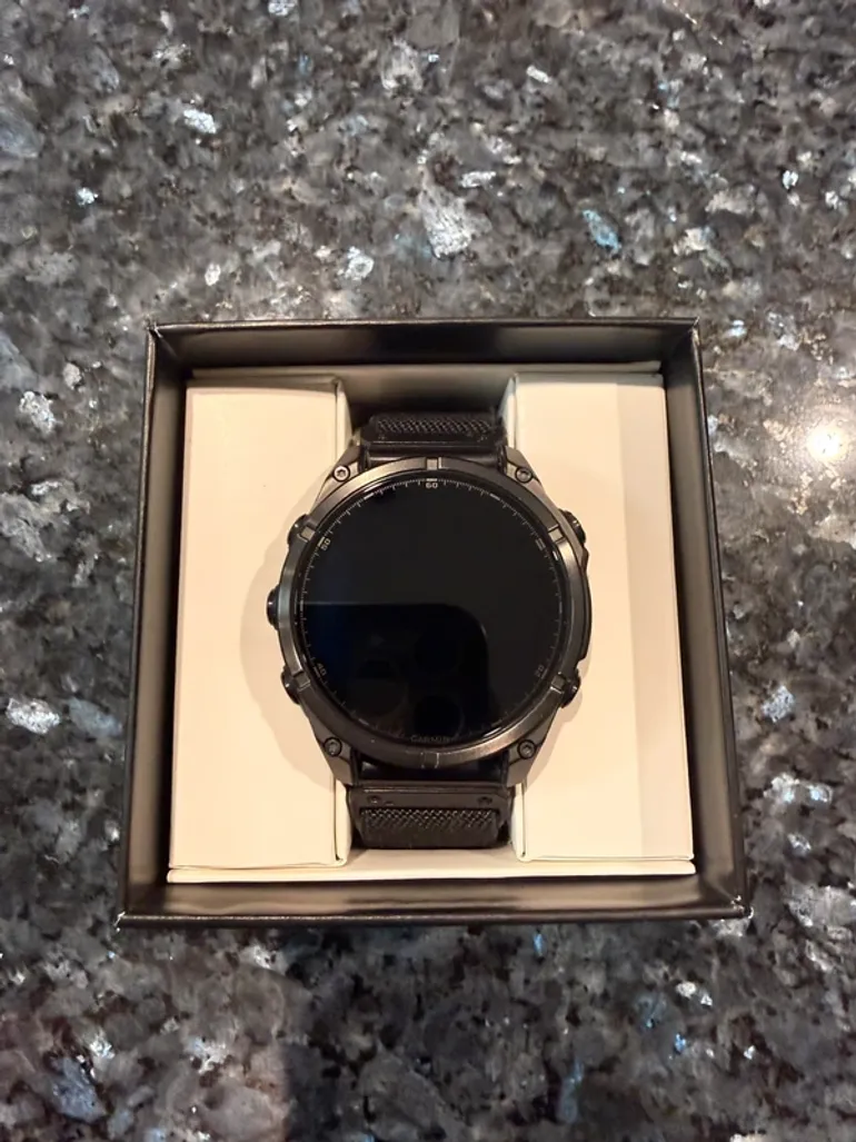Used Garmin Fenix 8 47 mm bike — image 1 of 6