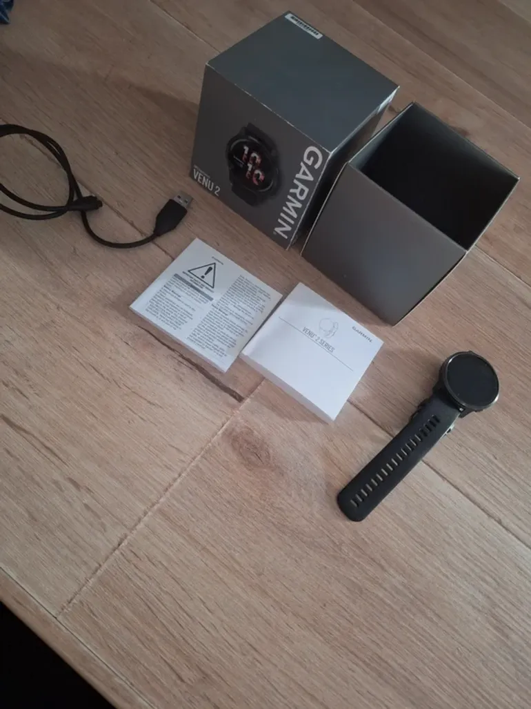 Used Garmin Venu 2 bike — image 3 of 4