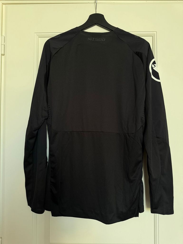 Used Endura MT500 Burner Long Sleeves Jersey Black bike — image 5 of 6