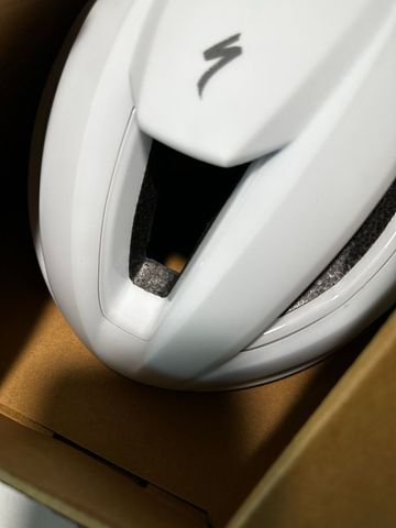 Used Specialized Evade 3 Helmet 2025 bike — image 3 of 5