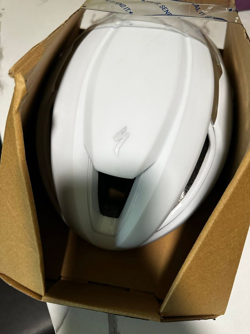Used Specialized Evade 3 Helmet 2025 bike — image 1 of 5