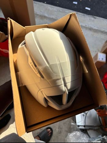 Used Specialized Evade 3 Helmet 2025 bike