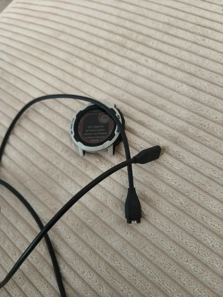 Used Garmin Instinct 2 Solar bike — image 3 of 4