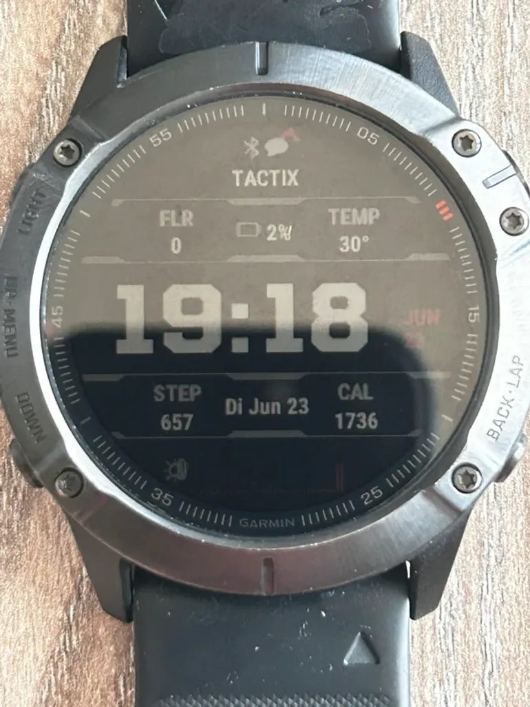 Used Garmin Fenix 6X Sapphire bike — image 4 of 8