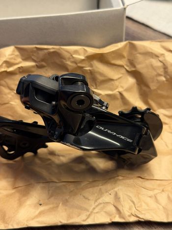 Used Shimano RD-R9250 12-speed 2025 bike — image 2 of 6