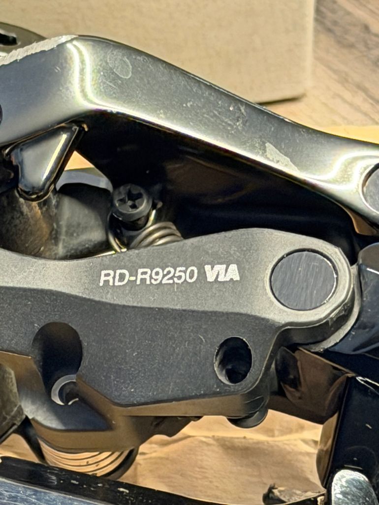 Used Shimano RD-R9250 12-speed 2025 bike — image 6 of 6
