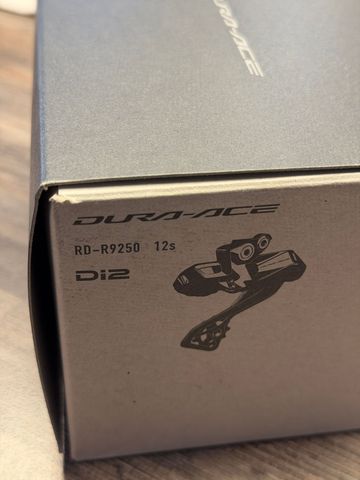 Used Shimano RD-R9250 12-speed 2025 Drivetrain & Pedals