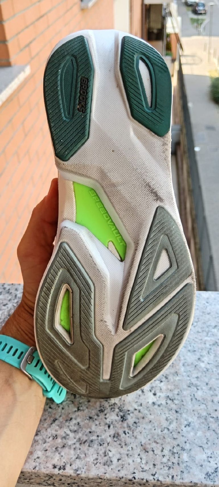 Brooks Hyperion Max 3 2026 bike usato — immagine 5 di 7