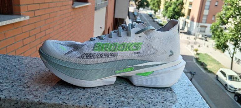 Brooks Hyperion Max 3 2026 bike usato — immagine 6 di 7