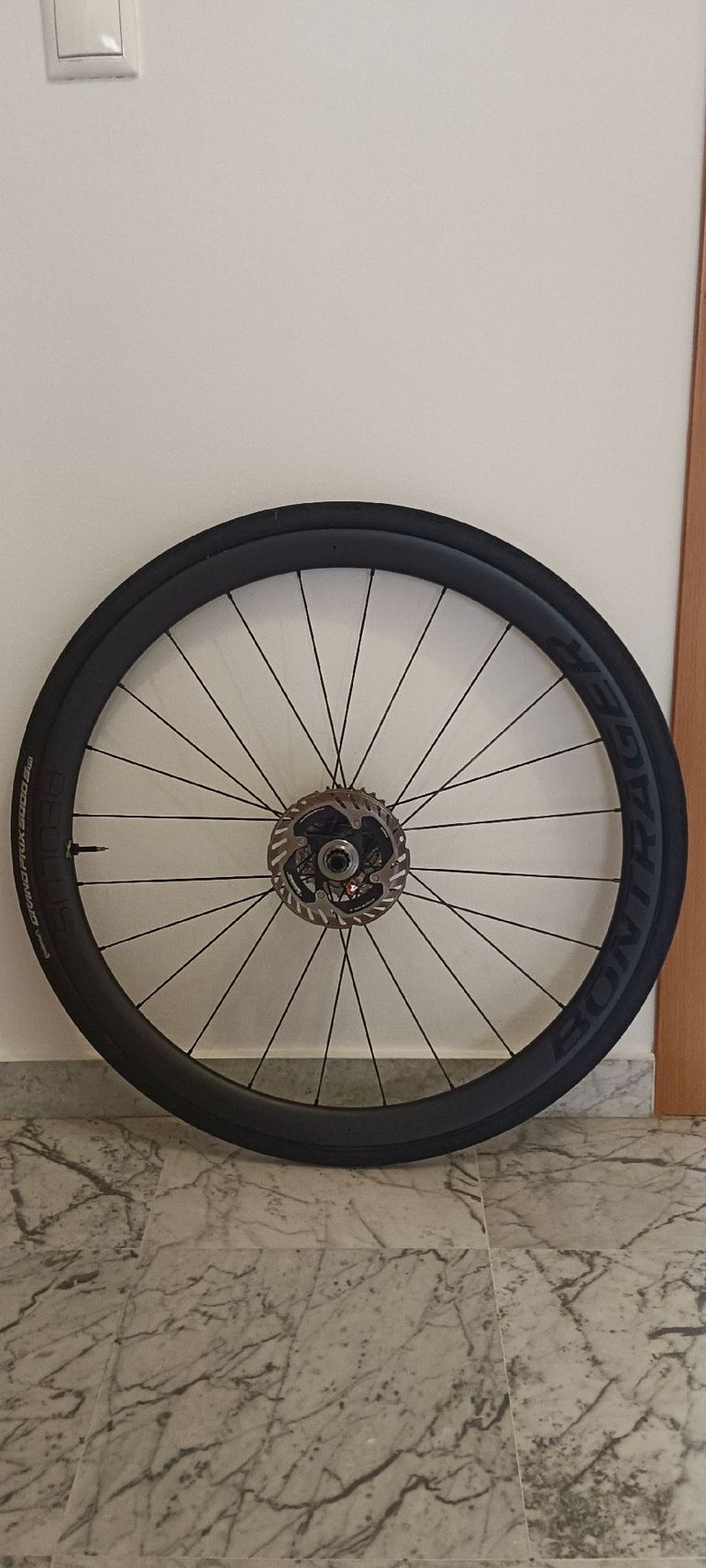 Käytetty Bontrager Aeolus Pro 37 bike — kuva 1 / 5
