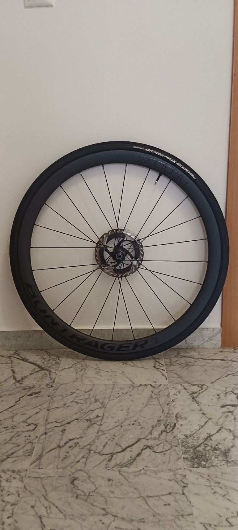 Käytetty Bontrager Aeolus Pro 37 bike — kuva 4 / 5