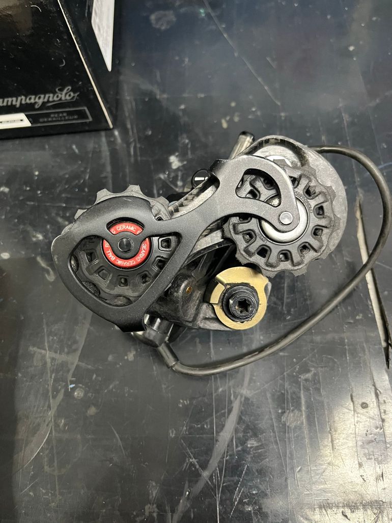 Käytetty Campagnolo EPS V3 11-speed Rear Derailleur 2022 bike — kuva 5 / 8
