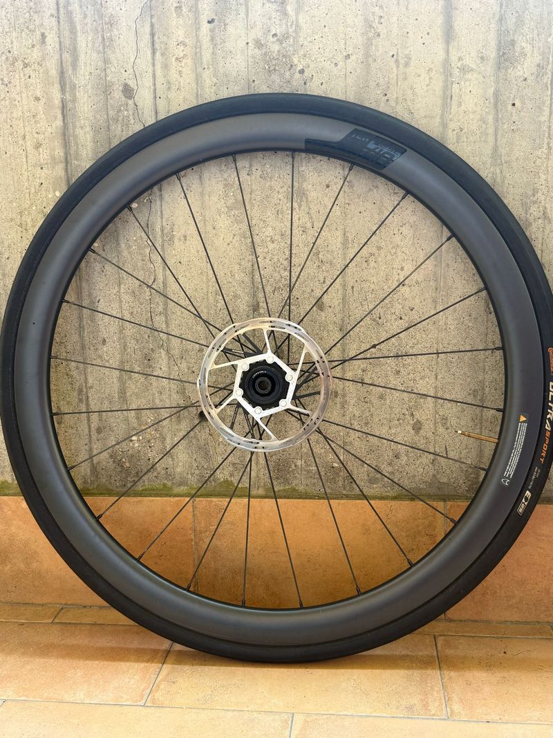 Used Vision tlr db sc 40 bike — image 3 of 8