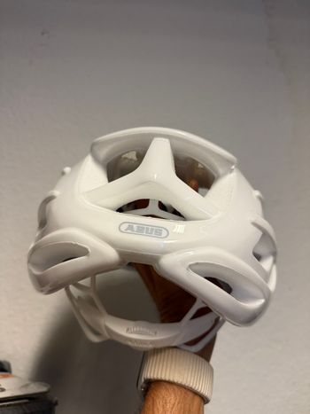 Used ABUS Airbreaker Helmet 2025 bike — image 3 of 5