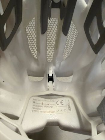 Used ABUS Airbreaker Helmet 2025 bike — image 5 of 5