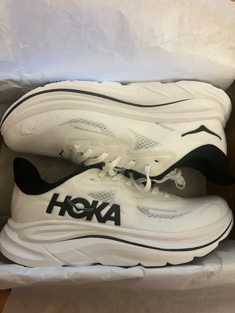 Hoka Clifton 40 bike usato — immagine 1 di 8