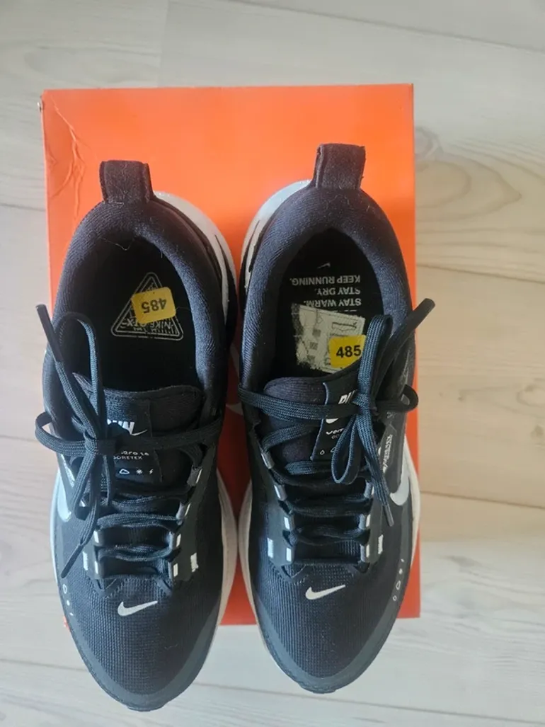 Nike Vomero 18 GTX bike d'occasion — image 6 sur 7