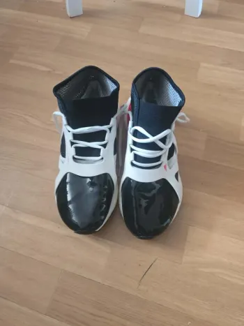 Used Premium Adidas Stella McCartney bike — image 2 of 10