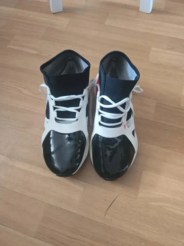 Used Premium Adidas Stella McCartney bike — image 2 of 10