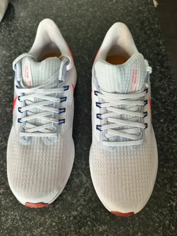 Nike Running Shoes bike d'occasion — image 3 sur 5