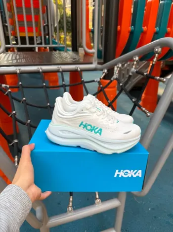 Hoka Chaussures de course Women's bike usato