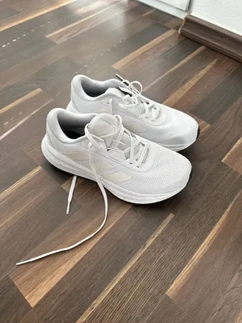 Used Adidas Cloudfoam Ortho bike
