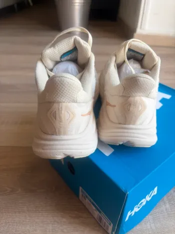Hoka Clifton 10 bike usato — immagine 5 di 7