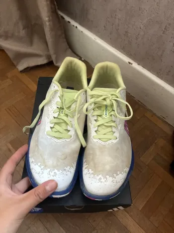 Hoka Pointe bike usato — immagine 2 di 4