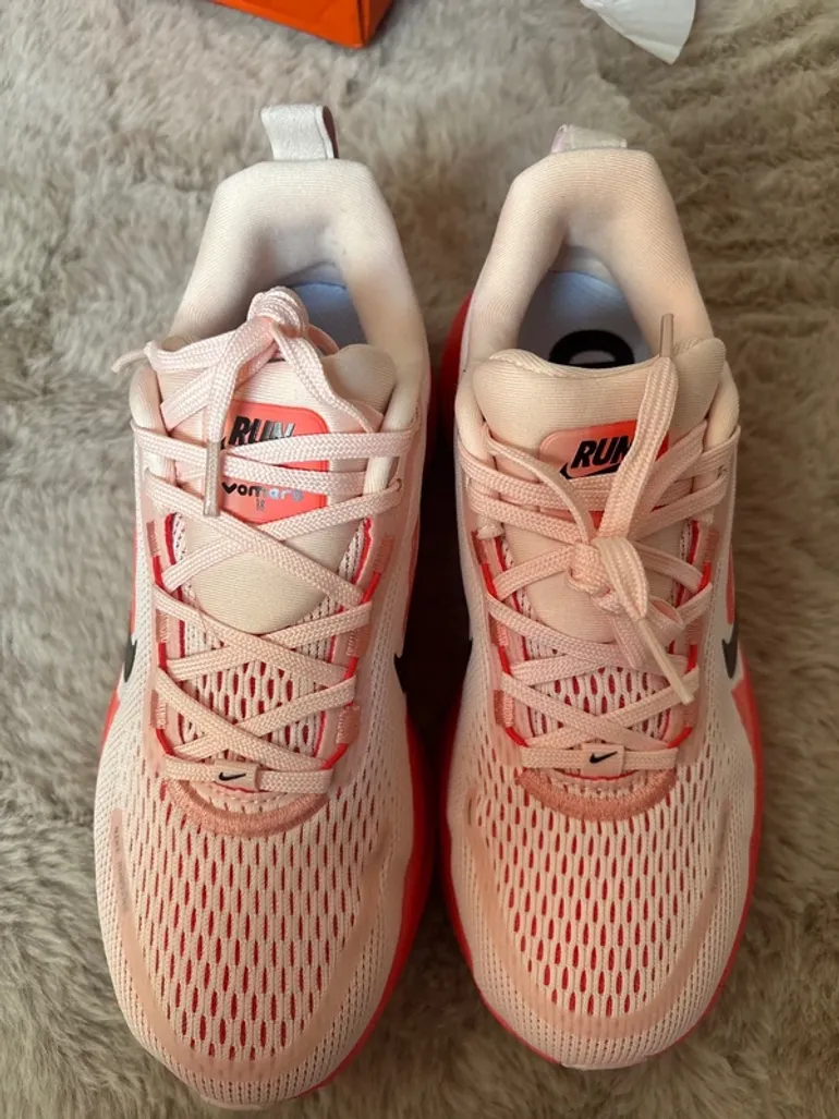 Nike Vomero 18 bike d'occasion — image 9 sur 10