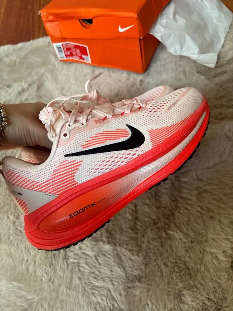 Nike Vomero 18 bike d'occasion — image 8 sur 10