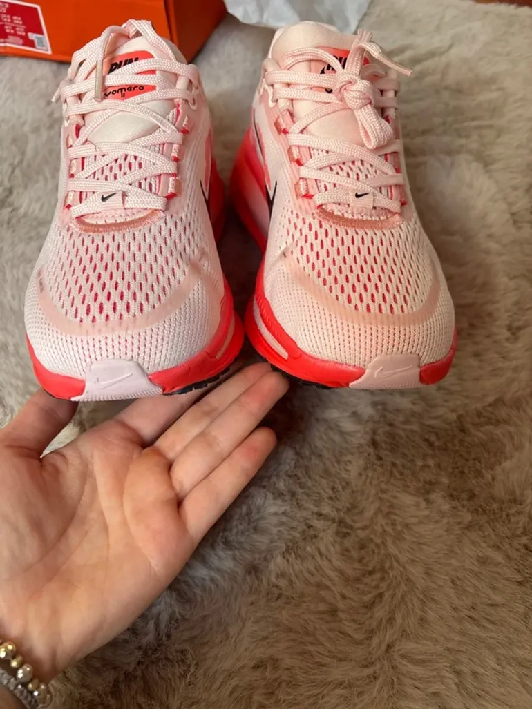 Nike Vomero 18 bike d'occasion — image 10 sur 10