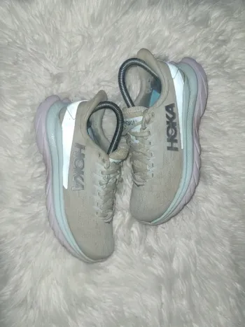 Hoka Mach 4 bike usato