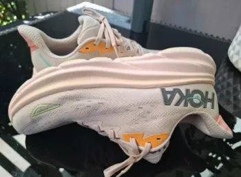 Hoka Clifton 9 bike usato — immagine 6 di 11