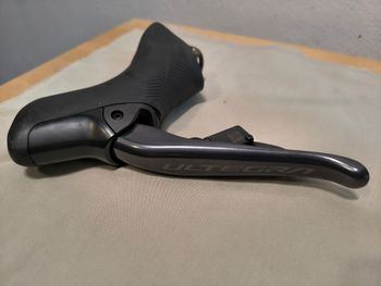 Použité Shimano Ultegra Di2 ST-R8170-R 12v bike — obrázek 2 z 9
