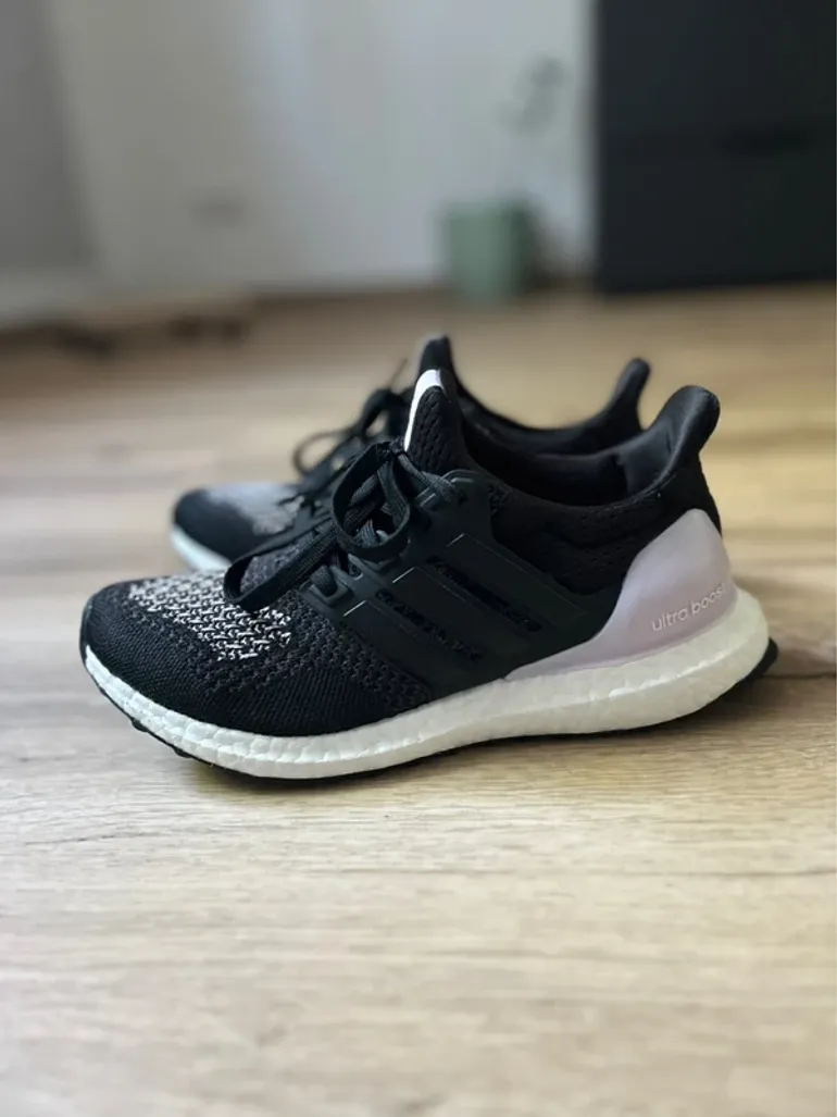 Used Adidas Laufschuhe bike — image 1 of 6