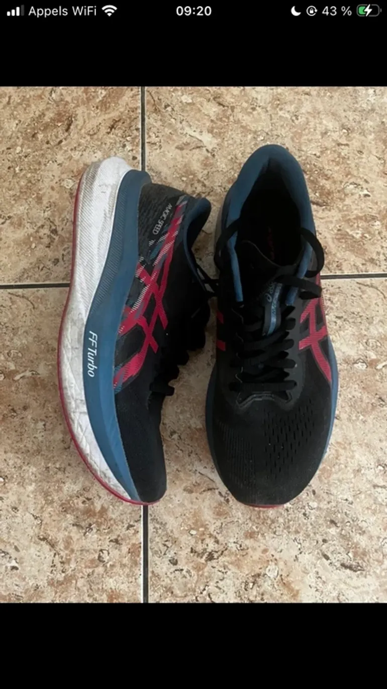Used Asics Magic Speed 4 bike — image 1 of 6