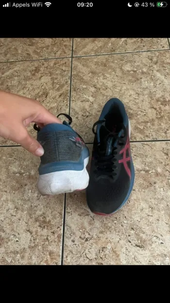 Used Asics Magic Speed 4 bike — image 5 of 6