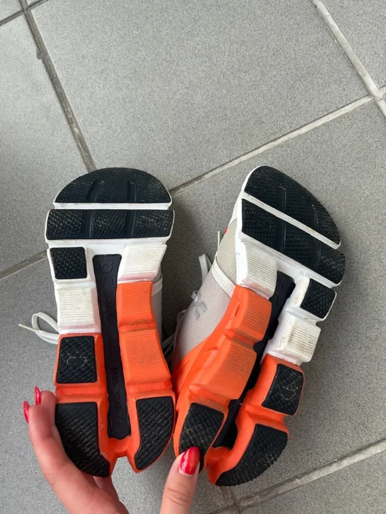 On Running Cloudfly bike usato — immagine 6 di 7