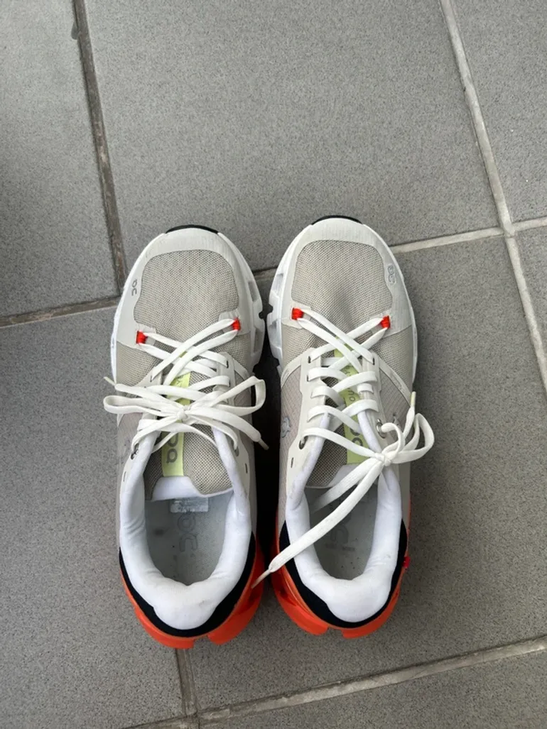 On Running Cloudfly bike usato — immagine 2 di 7