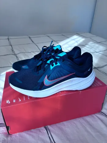 Käytetty Nike Running Shoes bike