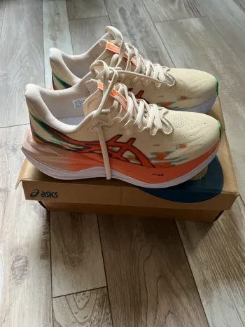 Asics Superblast 3 bike de segunda mano